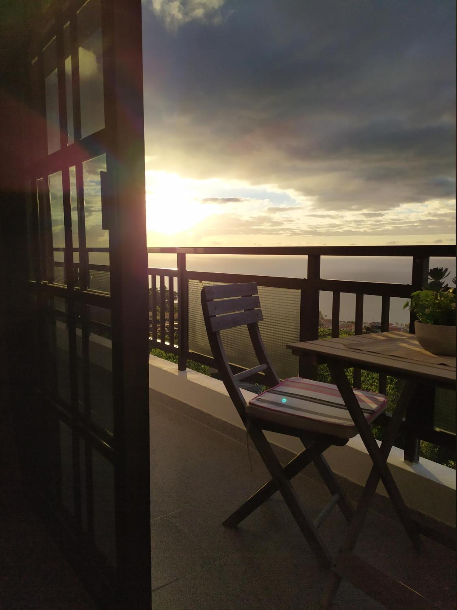 Los Atardeceres Mas Bellos Del Sauzal Exterior foto